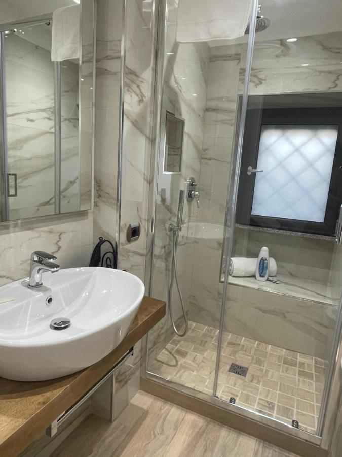 Le Chic Rooms Naples Luaran gambar